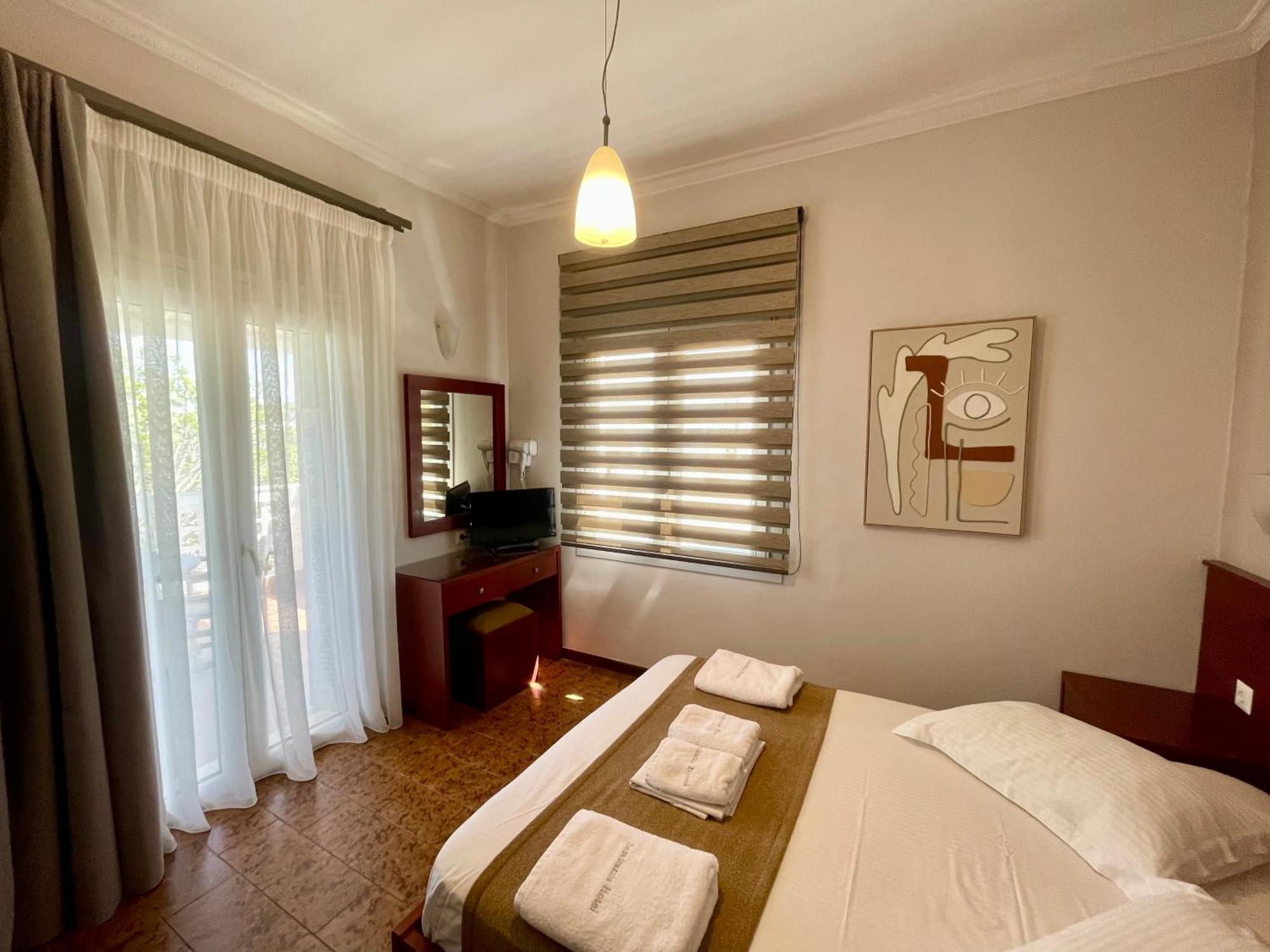 Semiramis Guesthouse Adamantas  Luaran gambar