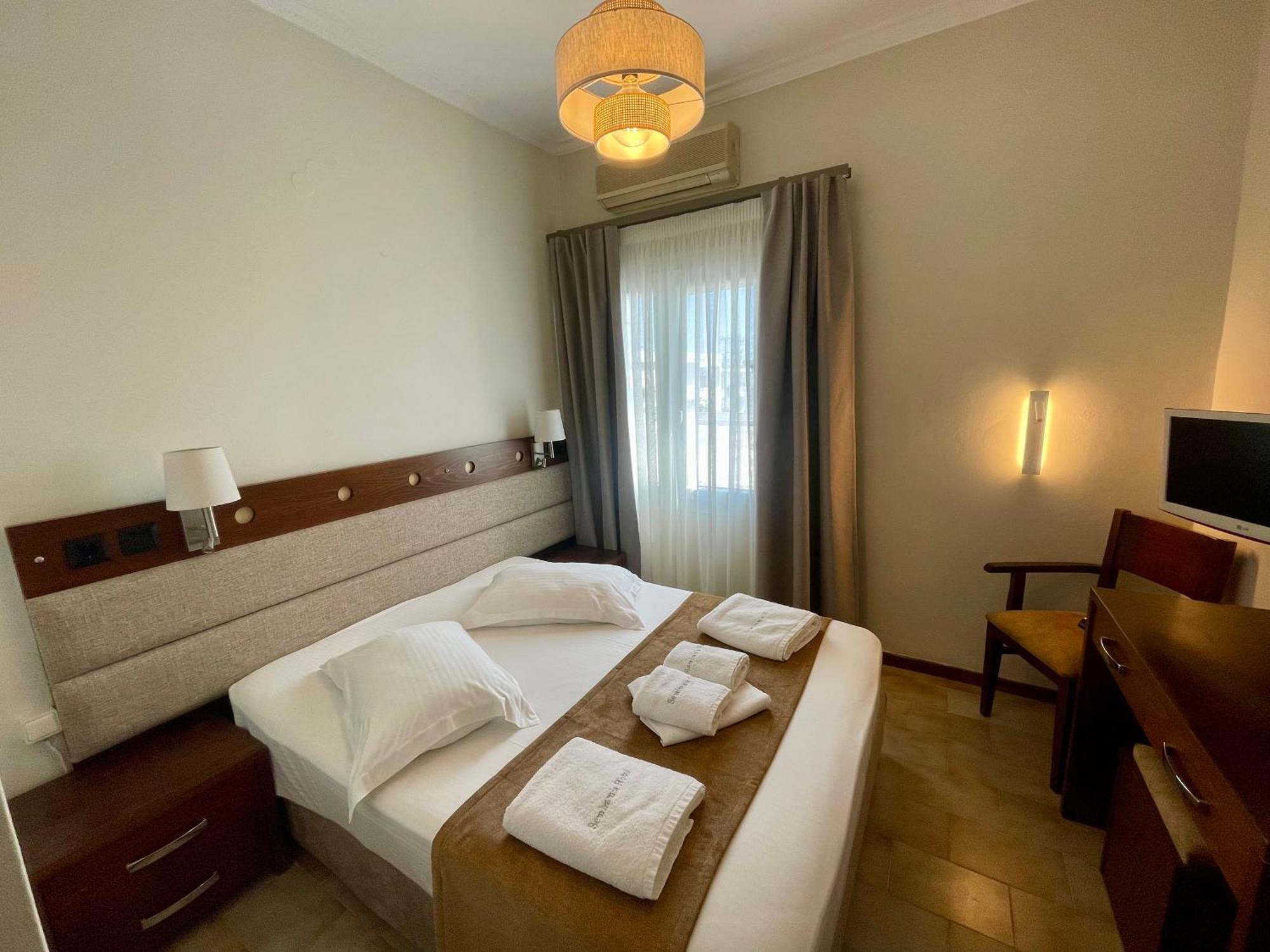 Semiramis Guesthouse Adamantas  Luaran gambar