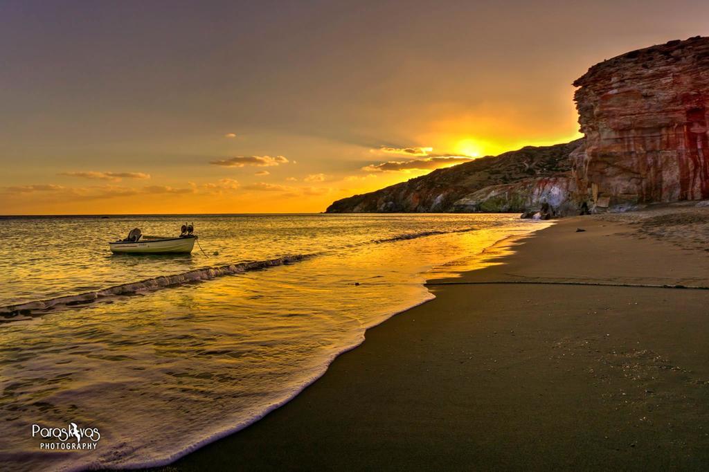 Semiramis Guesthouse Adamantas  Luaran gambar